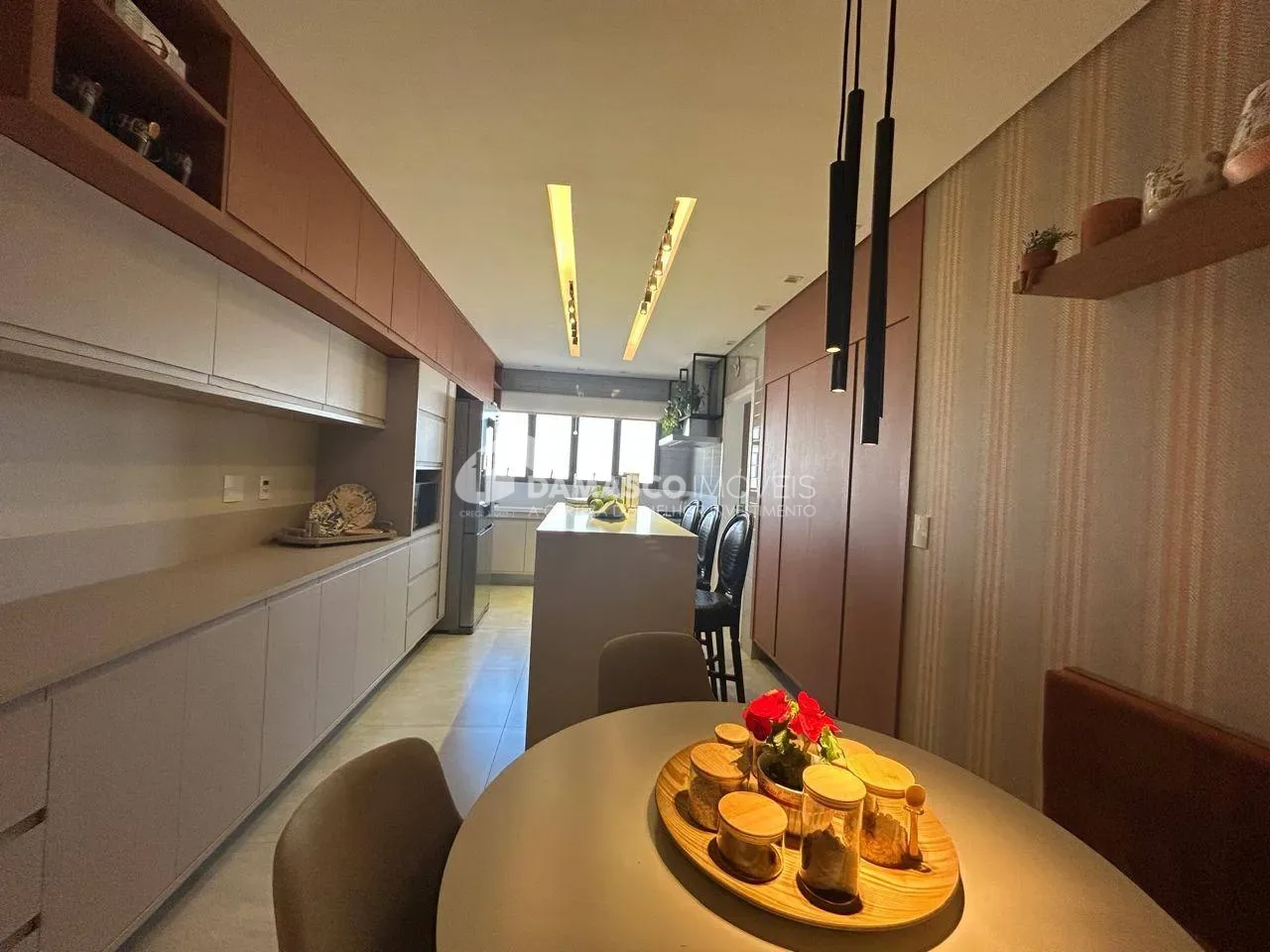 Apartamento de Alto Padrão à Venda no Santo Antônio, São Caetano do Sul | 238 m² | 4 Dormitórios | 2 Suítes