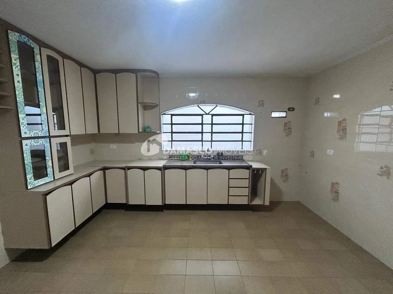 Sobrado para Venda 3 Quartos, 2 Suites, 5 Vagas, Mauá, São Caetano do Sul - SP