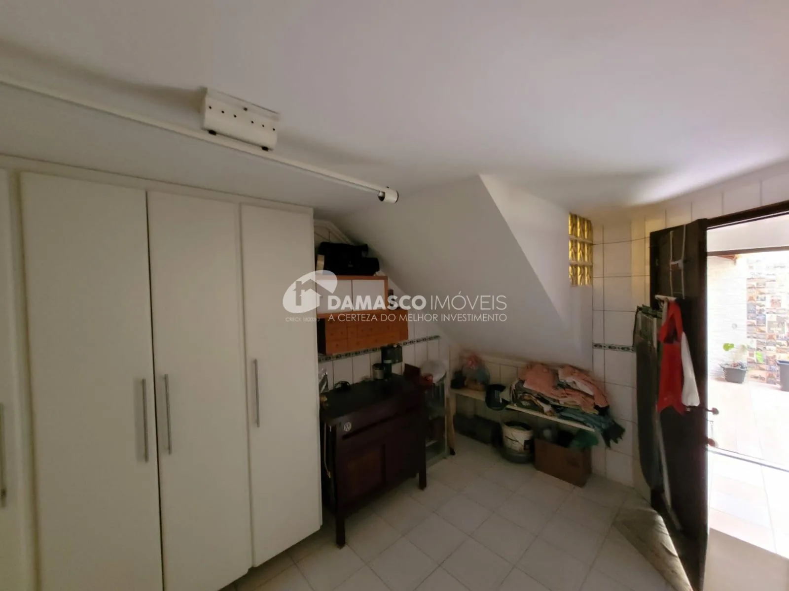 Sobrado à venda 3 Quartos, 1 Suite, 5 Vagas, 297M², Sítio da Figueira, São Paulo - SP