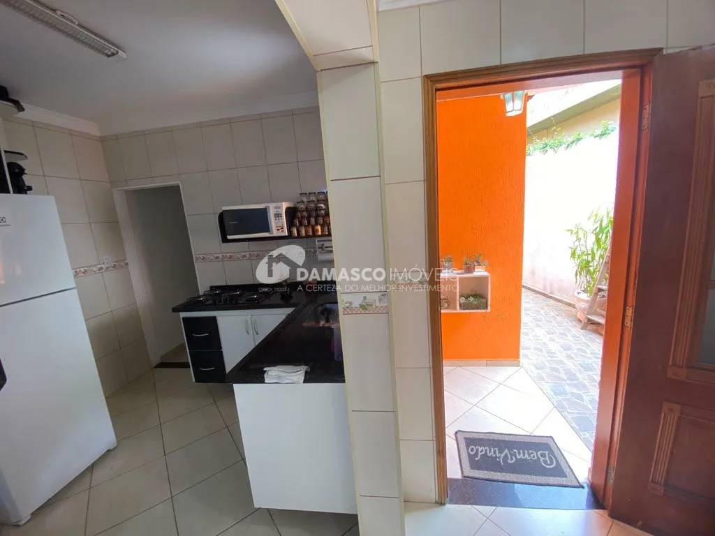 Casa à venda 2 Quartos, 1 Suite, 2 Vagas, 178M², Campestre, Santo André - SP