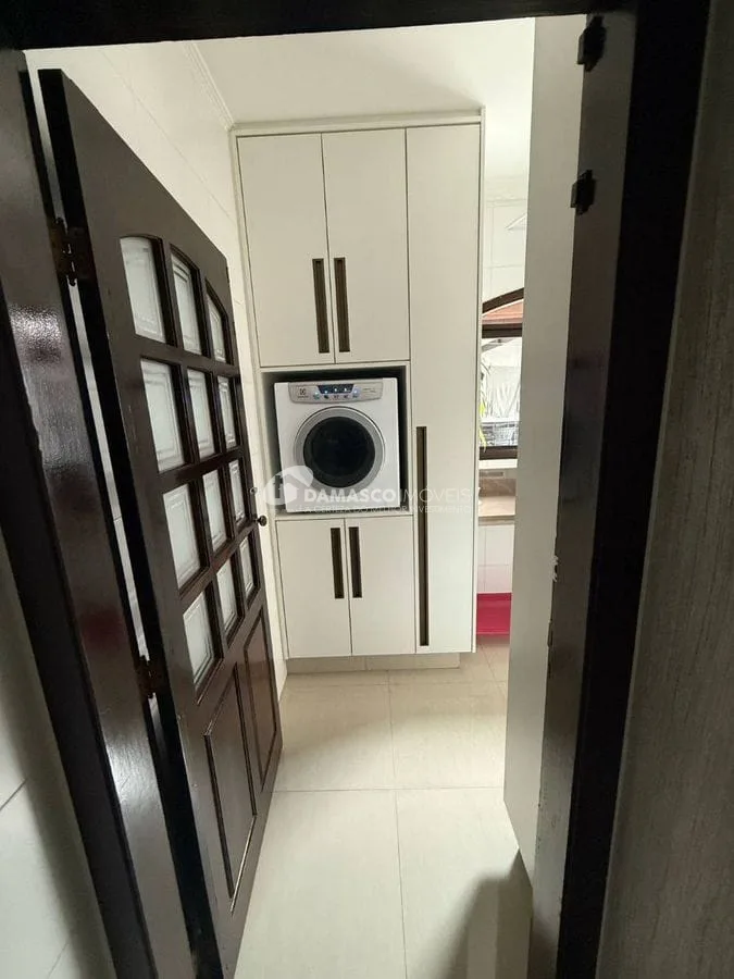 Sobrado à venda 3 Quartos, 1 Suite, 2 Vagas, 204M², Sítio da Figueira, São Paulo - SP