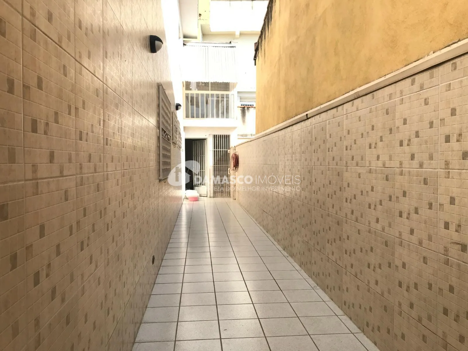 Sobrado à venda 4 Quartos, 1 Suite, 2 Vagas, 257M², Vila Palmares, Santo André - SP