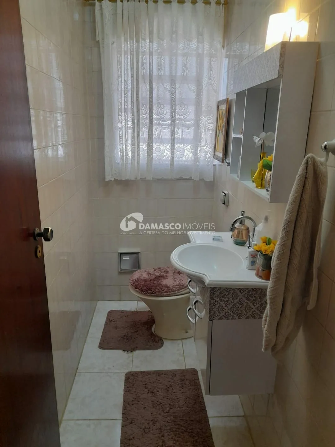 Sobrado à venda 4 Quartos, 2 Suites, 3 Vagas, 210M², Parque Tomas Saraiva, São Paulo - SP