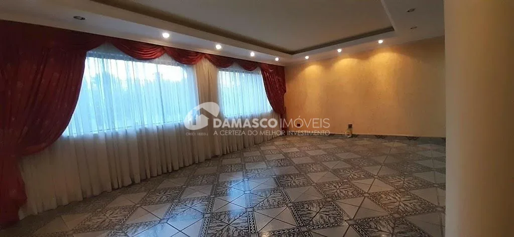 Sobrado para Venda  3 Quartos, 1 Suíte, 4 Vagas, Santa Maria, São Caetano do Sul - SP