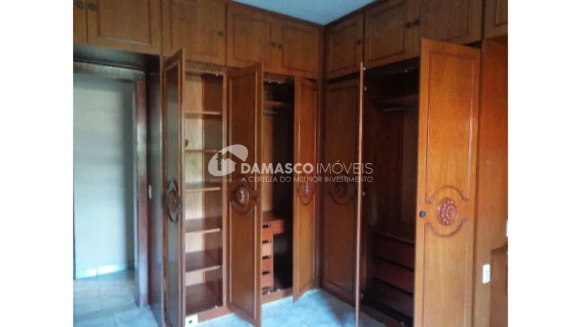 Sobrado à venda 3 Quartos, 1 Suite, 4 Vagas, Butantã, São Paulo - SP