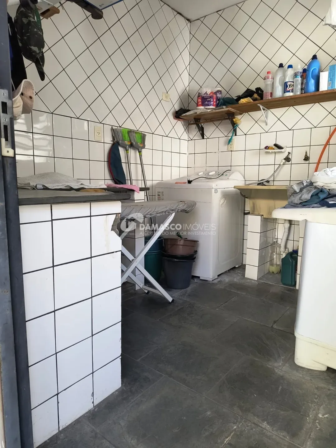 Casa à Venda no Santa Maria, Santo André | 400 m² de Terreno | 2 Dormitórios | 1 Suíte