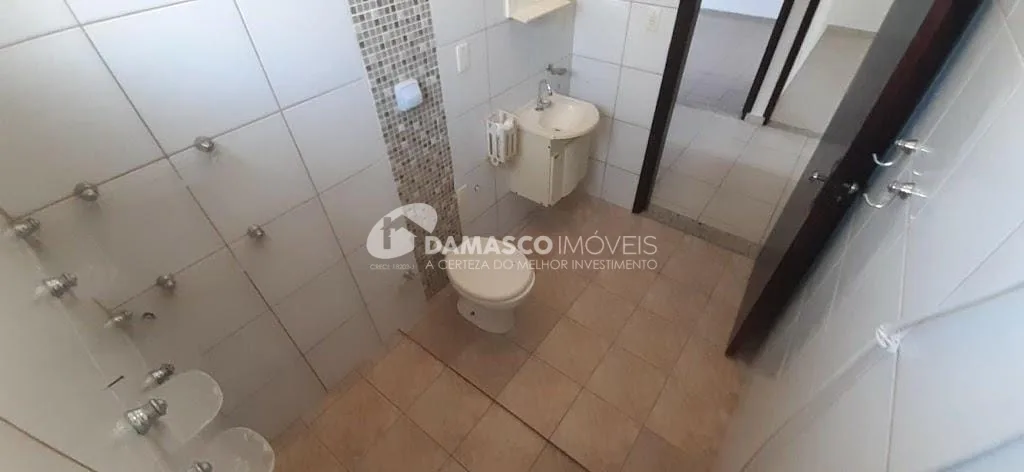 Casa à venda 2 Quartos, 6 Vagas, Campestre, Santo André - SP