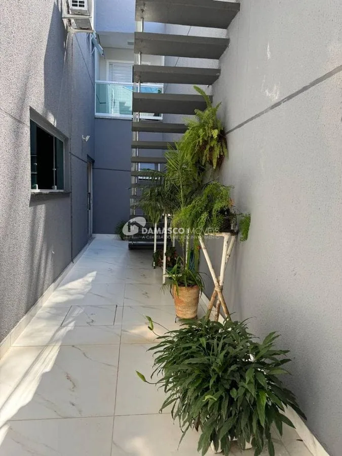 SOBRADO COM ESPAÇO GOURMET NO BAIRRO OLÍMPICO