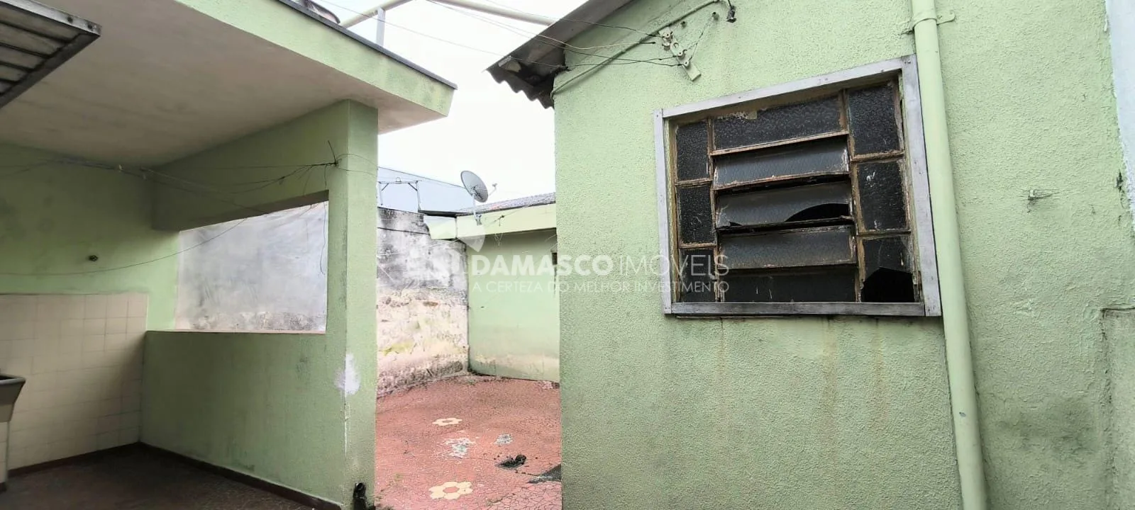 Casa Térrea -  Boa Vista sendo uma Casa de Laje  na frente e outra nos fundos,   São Caetano do Sul