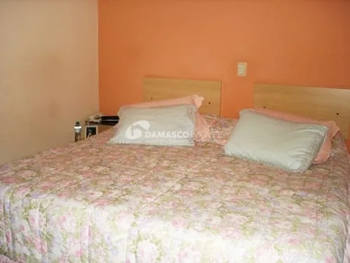 Sobrado para Venda 3 Quartos, 3 Suites, 4 Vagas, Santa Maria, São Caetano do Sul - SP