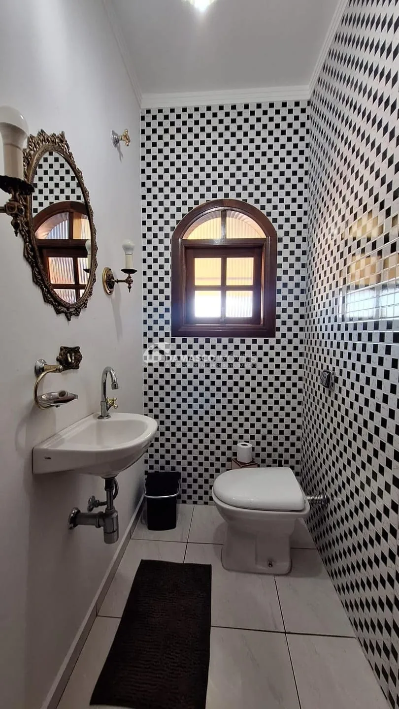 Casa para Venda 3 Quartos, 1 Suite, 4 Vagas, Cerâmica, São Caetano do Sul - SP