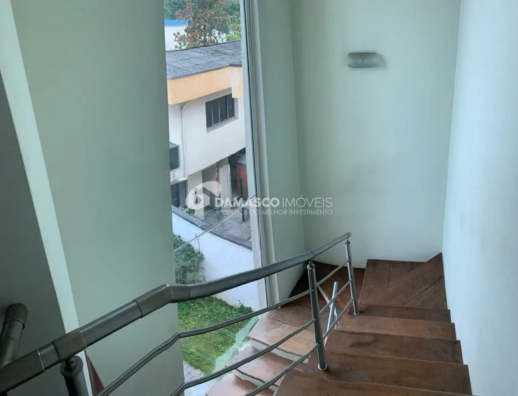 Sobrado à venda 3 Quartos, 1 Suite, 5 Vagas, Jardim São Caetano, São Caetano do Sul - SP