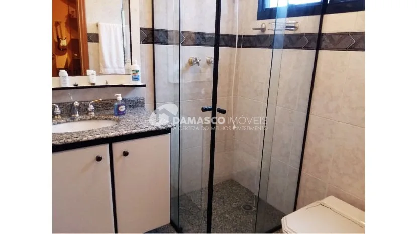 Sobrado à venda 3 Quartos, 3 Suites, 6 Vagas, 600M², Cerâmica, São Caetano do Sul - SP