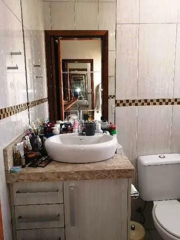 Sobrado à venda 3 Quartos, 1 Suite, 2 Vagas, 140M², Jardim Jamaica, Santo André - SP