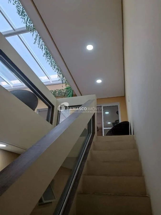 Sobrado à venda 2 Quartos, 2 Suites, 3 Vagas, Fundação, São Caetano do Sul - SP