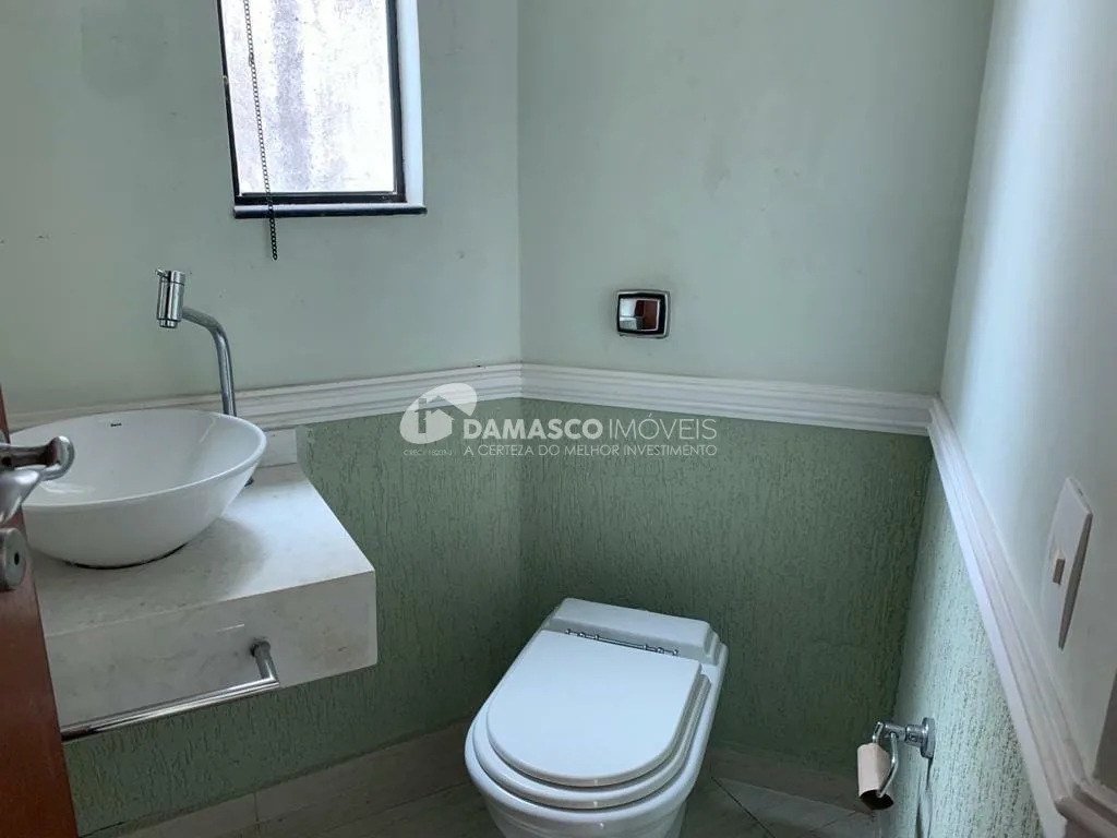 Sobrado à venda 3 Quartos, 1 Suite, 5 Vagas, Jardim São Caetano, São Caetano do Sul - SP