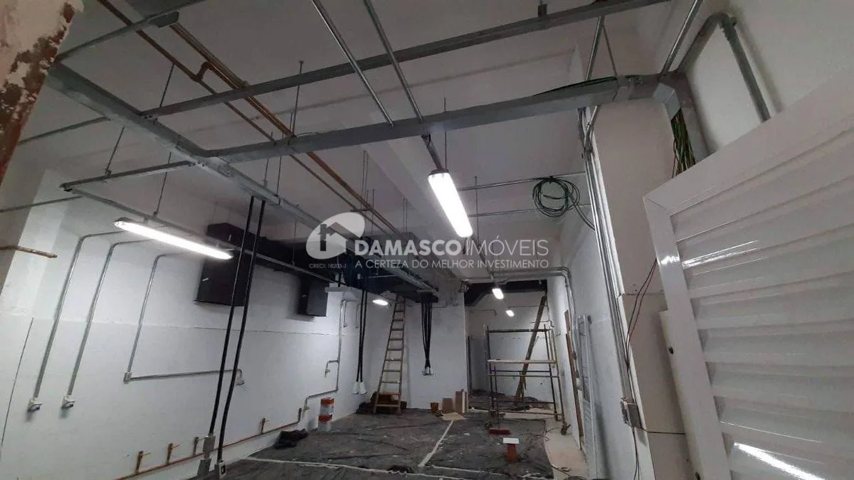 Prédio Residencial e Comercial no Bairro Santa Maria em Santo André