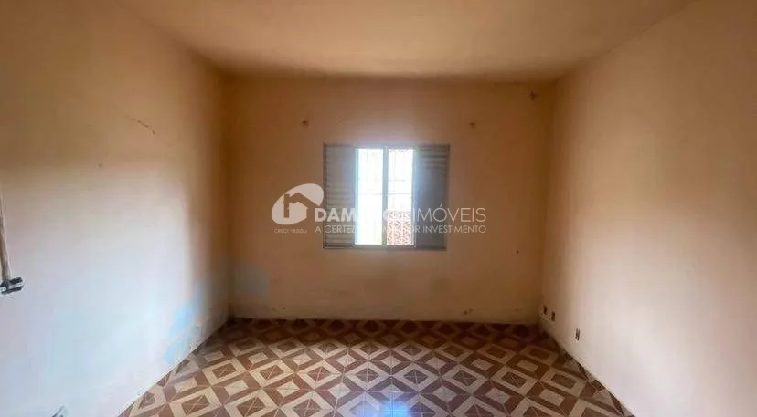 Casa Térrea - Bairro Olímpico
