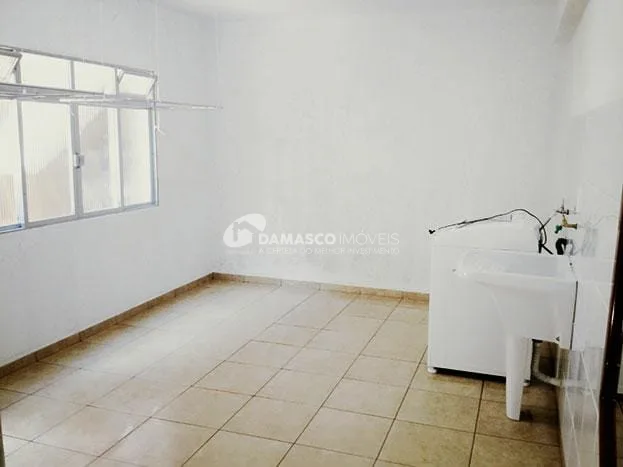 Sobrado à venda 3 Quartos, 1 Suite, 2 Vagas, Santa Terezinha, São Bernardo do Campo - SP