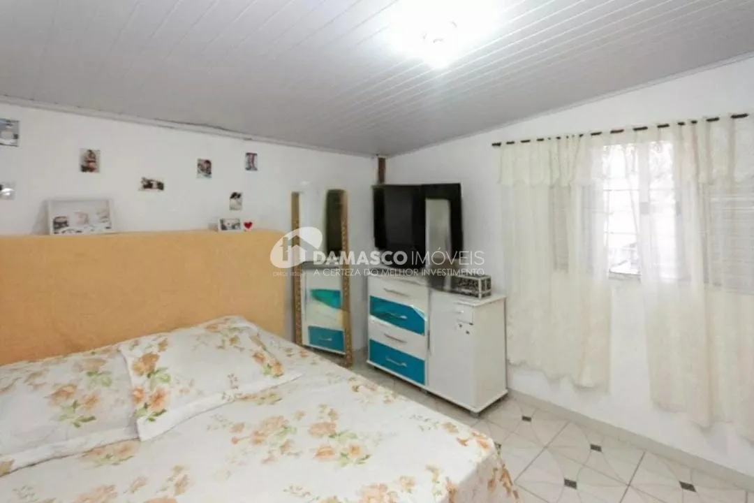 Casa à venda 3 Quartos, 2 Vagas, Jardim Ana Rosa, São Paulo - SP