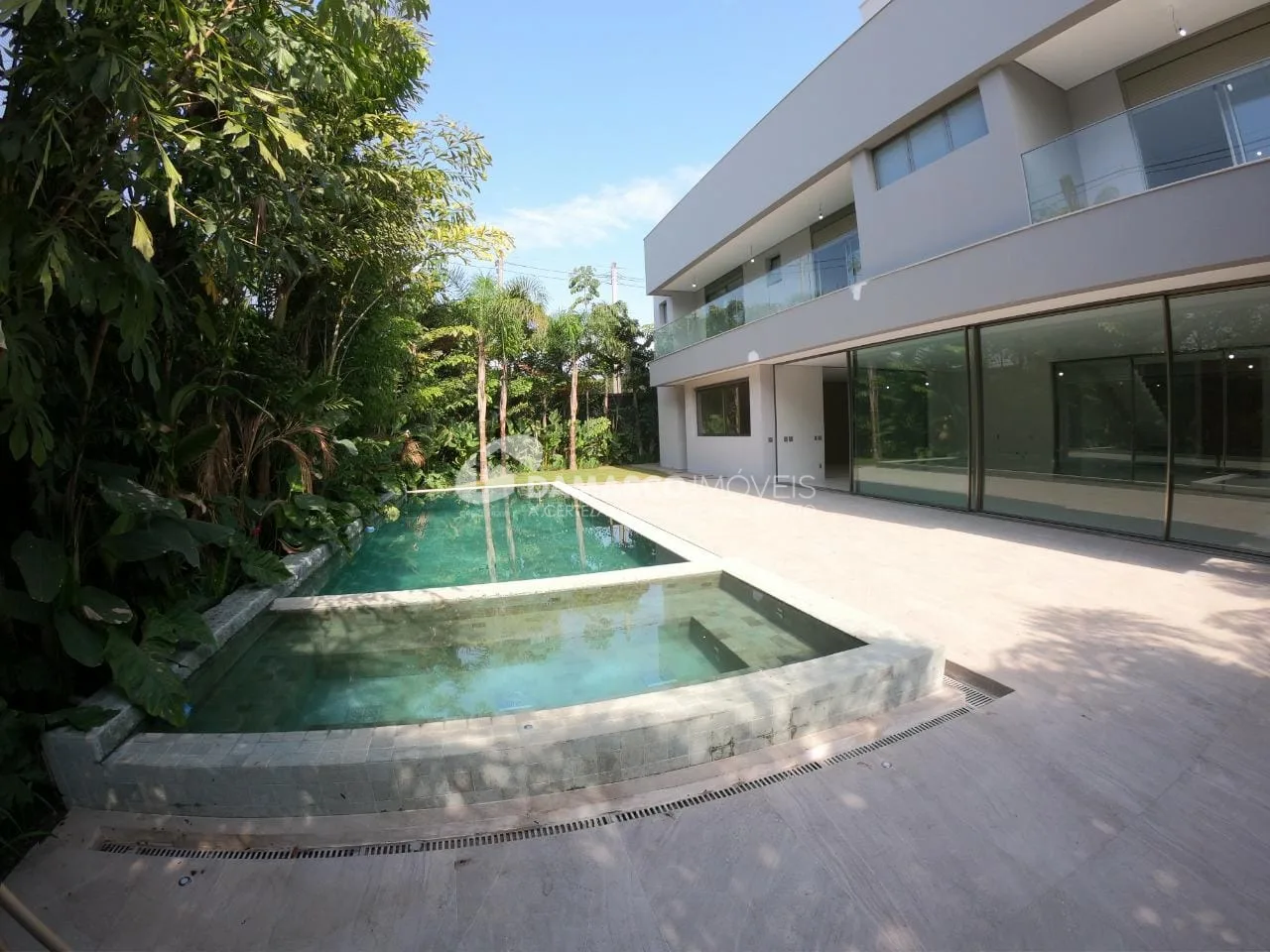 Sobrado à venda 5 Quartos, 5 Suites, 6 Vagas, 950M², Cerâmica, São Caetano do Sul - SP