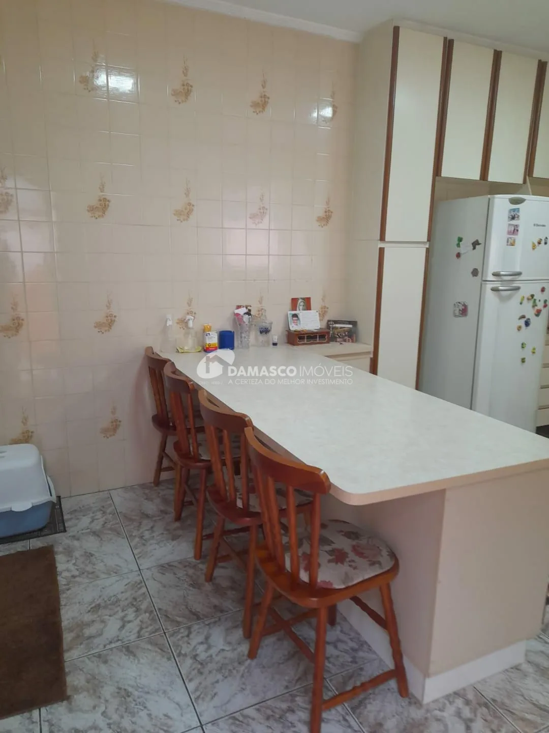 Sobrado à venda 4 Quartos, 2 Suites, 3 Vagas, 210M², Parque Tomas Saraiva, São Paulo - SP