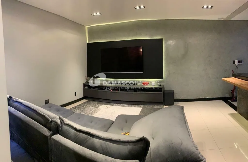 Sobrado à venda 3 Quartos, 1 Suite, 2 Vagas, 120M², Barcelona, São Caetano do Sul - SP