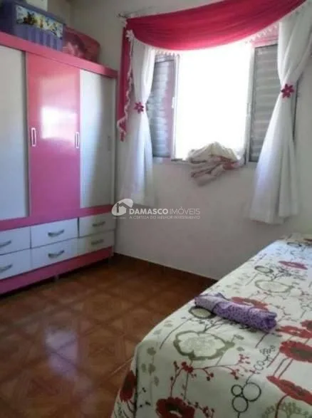 Casa à venda 3 Quartos, 2 Vagas, 205M², Vila Palmares, Santo André - SP