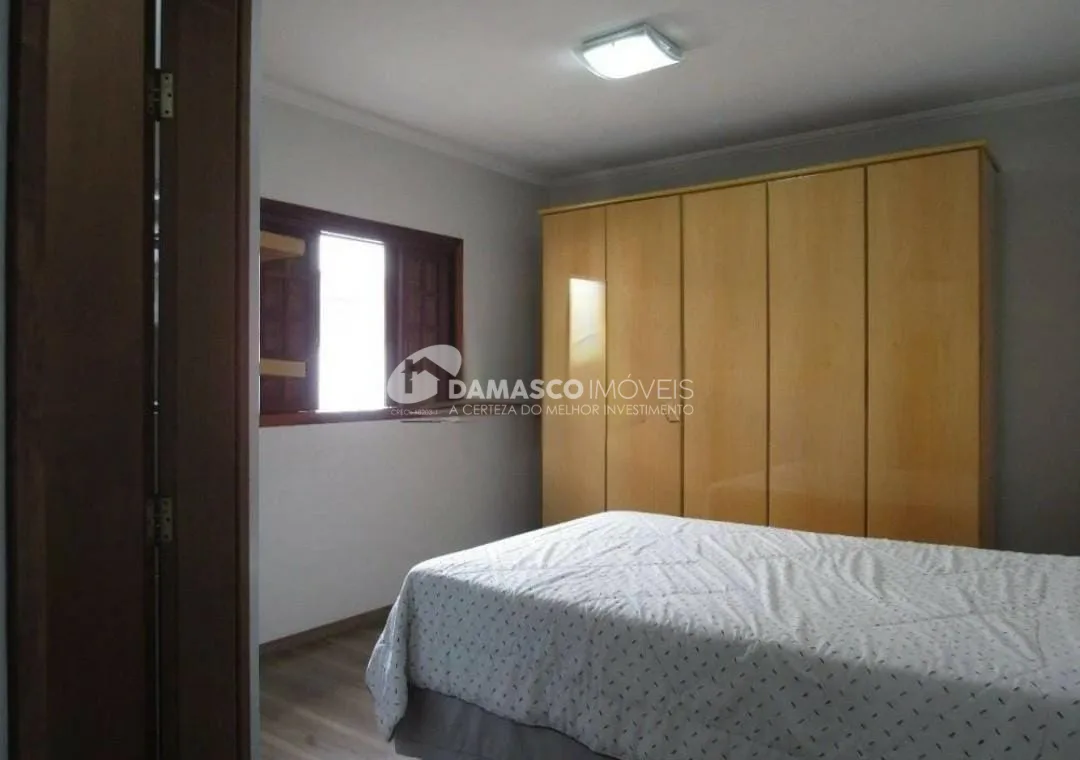 Sobrado à venda 3 Quartos, 3 Suites, 3 Vagas, 150M², Vila Alto de Santo André, Santo André - SP
