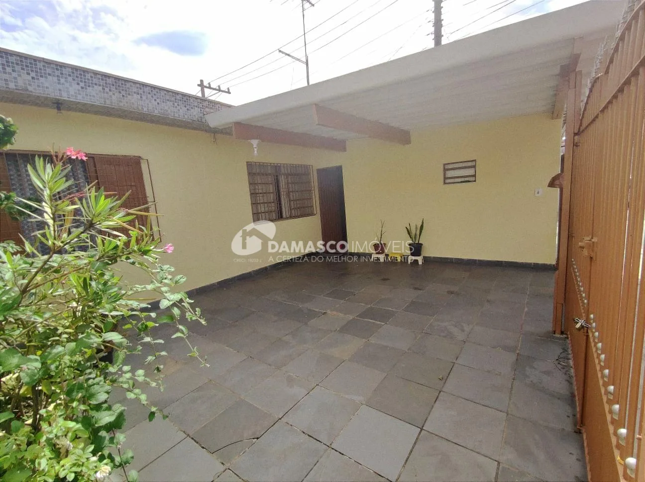Casa à venda 2 Quartos, 2 Vagas, Parque Independência, São Paulo - SP