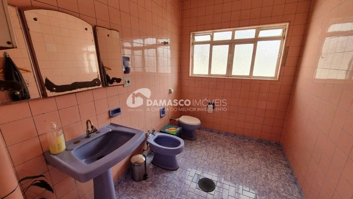 Sobrado à venda, 3 dorm (1suíte), 6 vagas, Olímpico