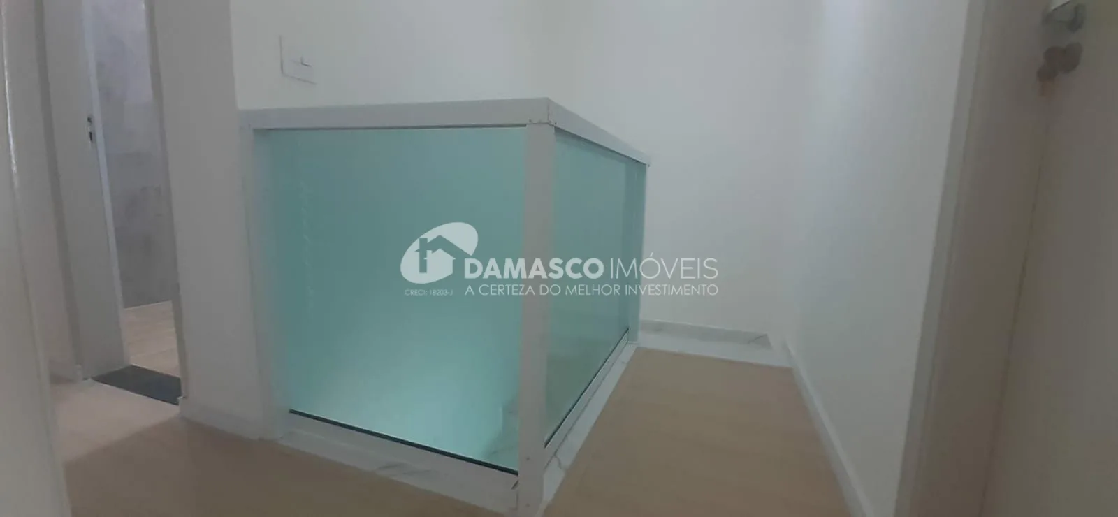 Sobrado à venda 3 Quartos, 2 Vagas, 250M², Vila Monumento, São Paulo - SP