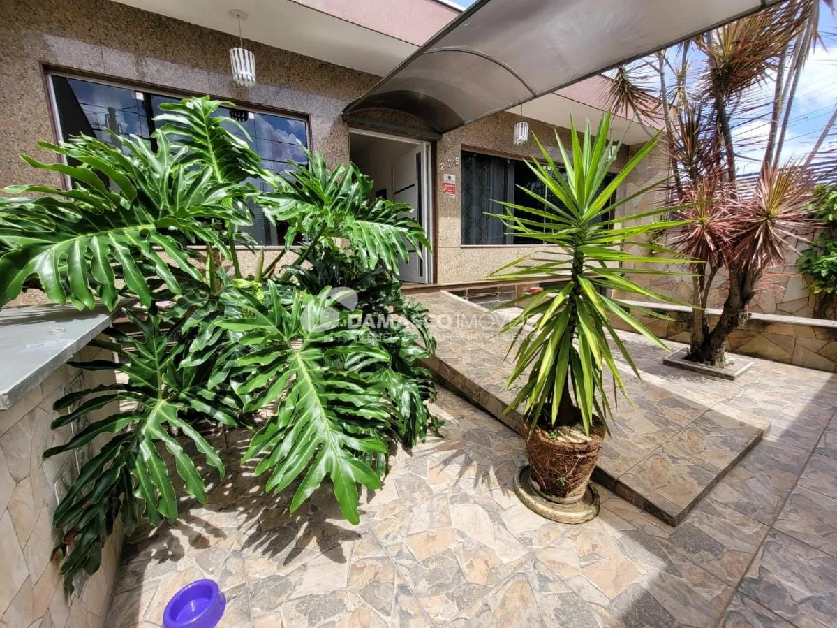 Casa à venda  8 Quartos, 3 Suítes, 12 Vagas, Olímpico, São Caetano do Sul - SP
