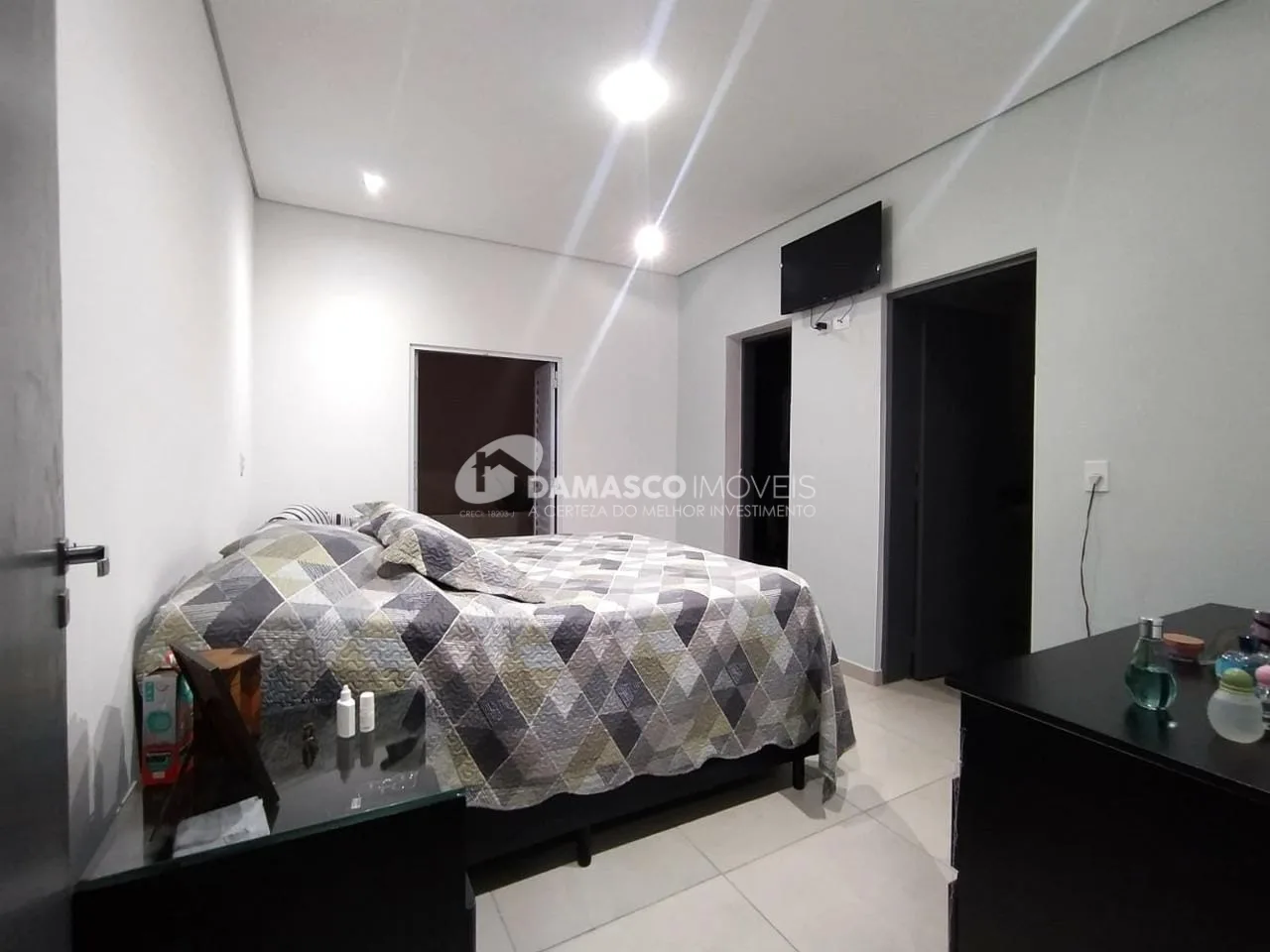 Casa à venda 4 Quartos, 4 Suites, 3 Vagas, 154M², Nova Gerty, São Caetano do Sul - SP