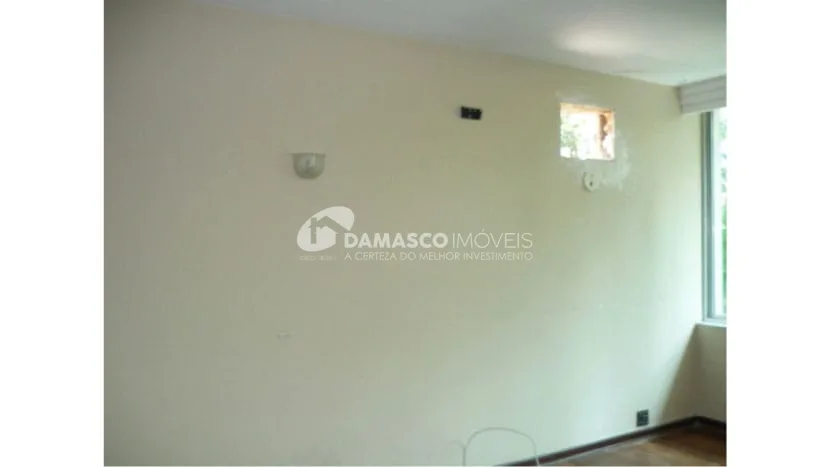 Sobrado à venda 3 Quartos, 1 Suite, 4 Vagas, Butantã, São Paulo - SP