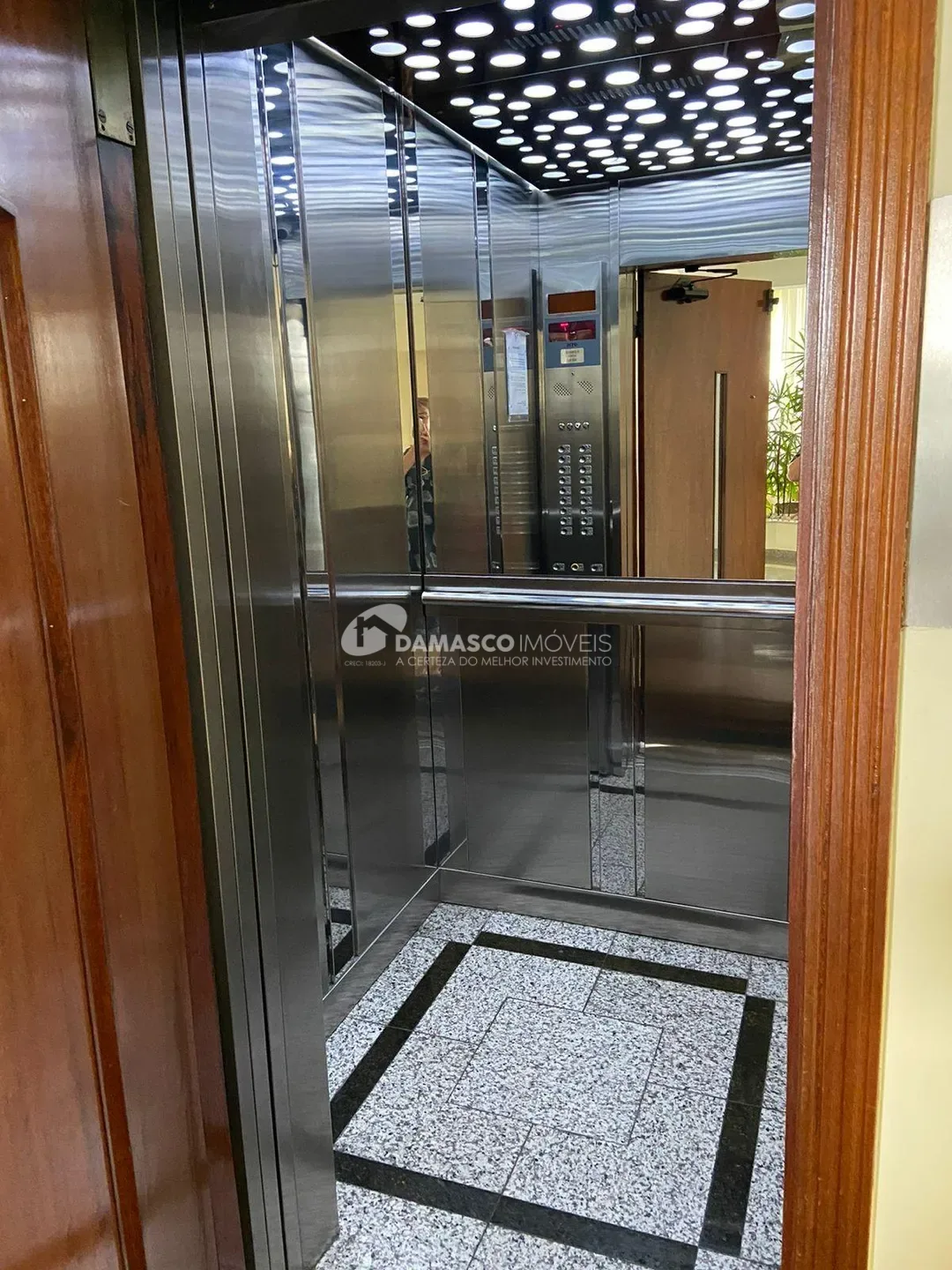 Apartamento de alto padrão à venda no Santo Antônio | 320 m² | 4 dormitórios | 3 suítes