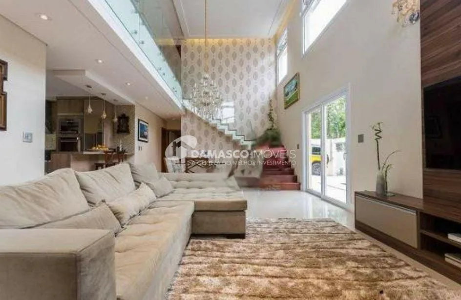 Sobrado à venda 4 Quartos, 3 Suites, 4 Vagas, 260M², Jardim São Caetano, São Caetano do Sul - SP