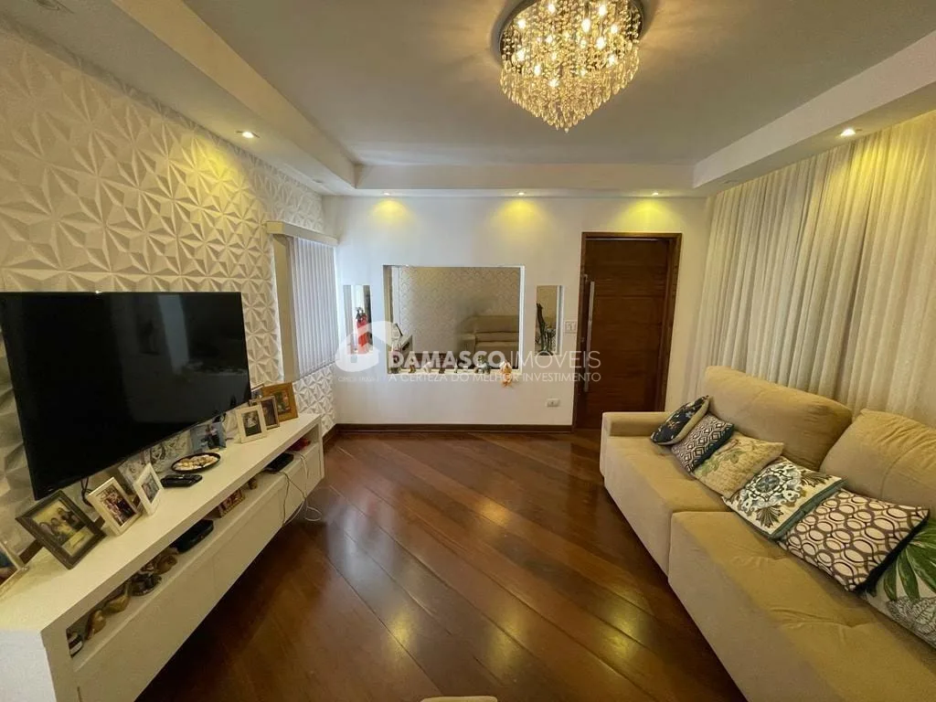 Casa à venda 2 Quartos, 2 Vagas, 150M², Jardim das Maravilhas, Santo André - SP