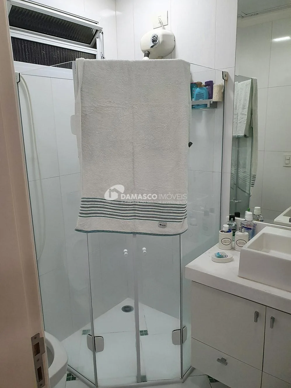 Sobrado à venda  4 Quartos, 4 Suítes, 3 Vagas, Vila Lúcia, São Paulo - SP