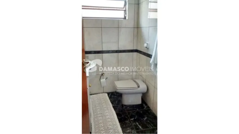 Sobrado à venda 3 Quartos, 1 Suite, 10 Vagas, 270M², Vila Palmares, Santo André - SP