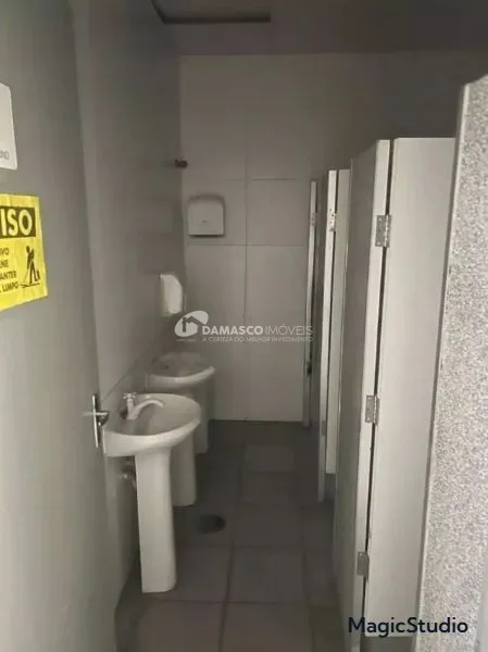 Salão Comercial com 604m² de área construída para locação, em local estratégico, Bairro Barcelona, São Caetano do Sul, SP