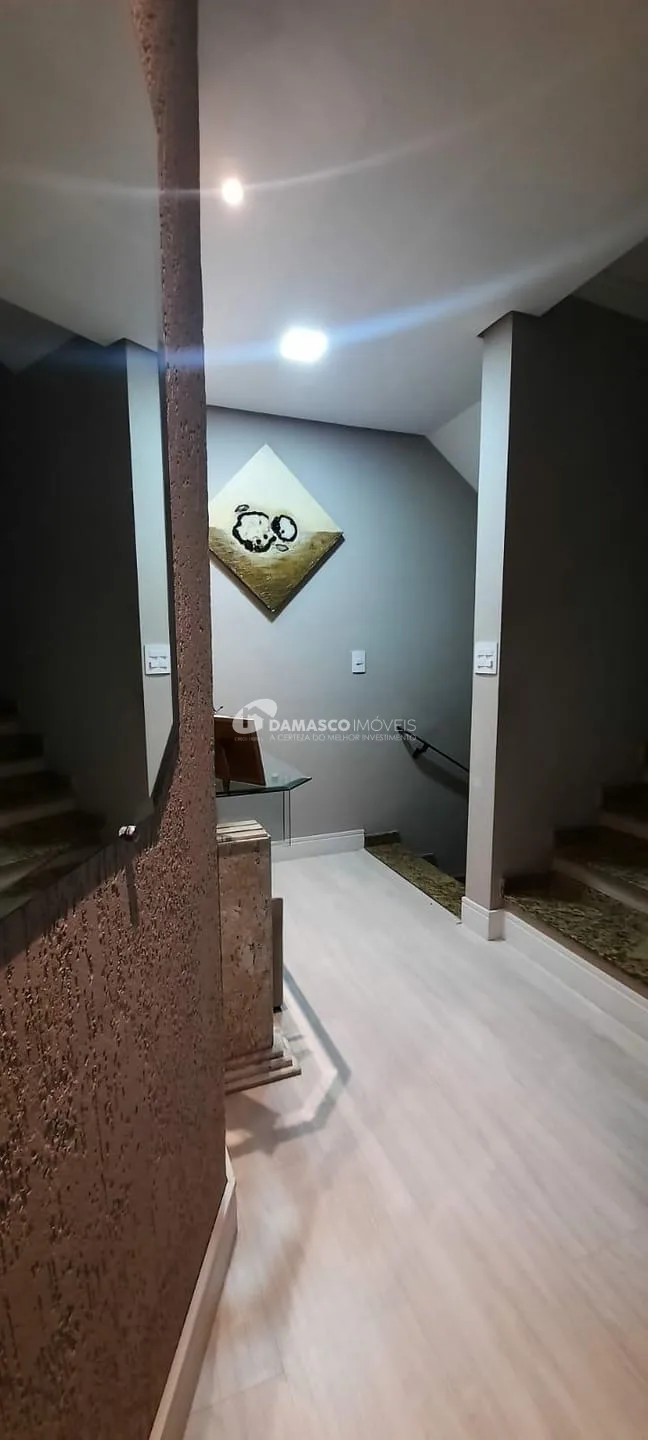 Sobrado à venda 3 Quartos, 3 Suites, 3 Vagas, Nova Gerty, São Caetano do Sul - SP