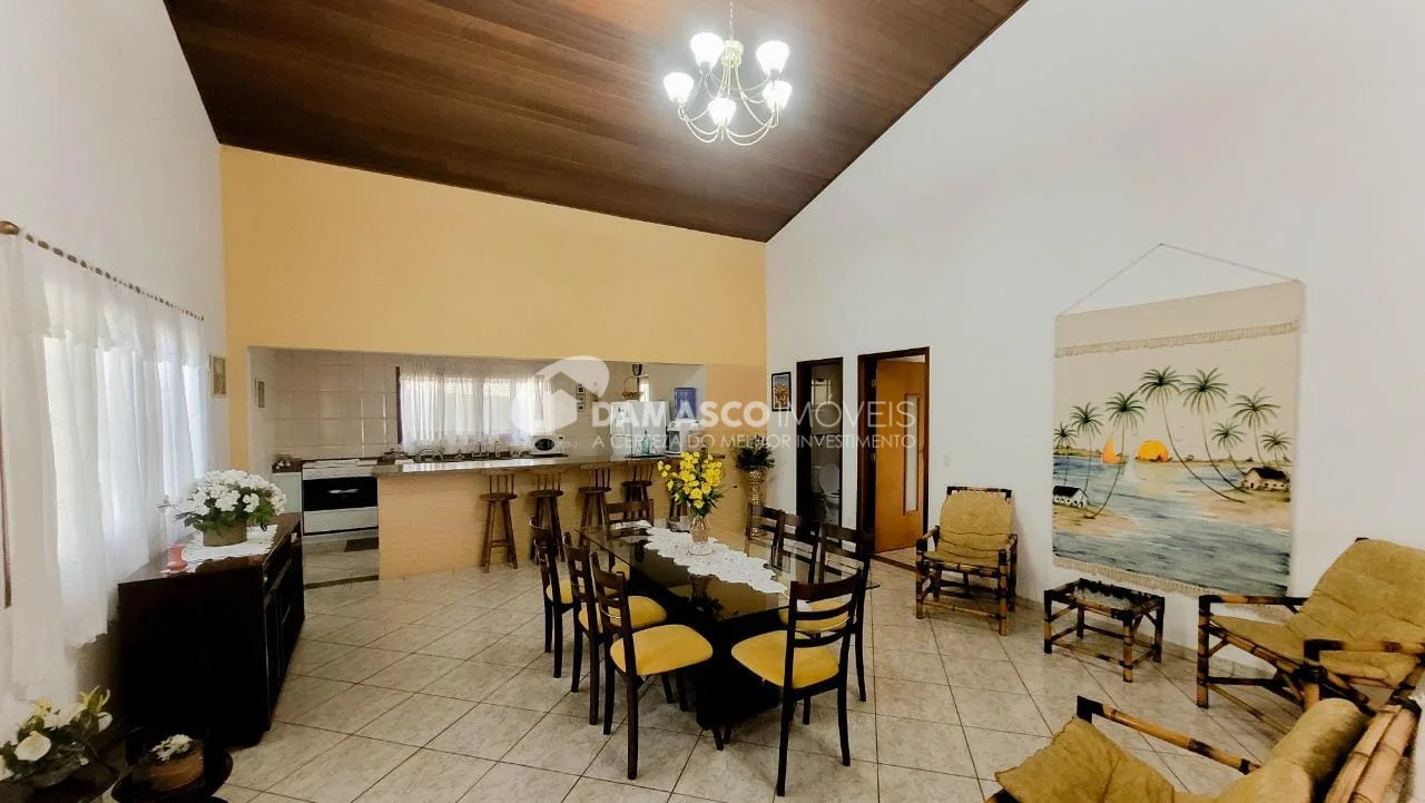 Chácara à venda 4 Quartos, 2 Suítes, Guaxanduva, Piracaia  - SP
