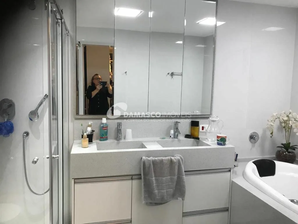 Sobrado à venda 4 Quartos, 3 Suites, 5 Vagas, Jardim São Caetano, São Caetano do Sul - SP