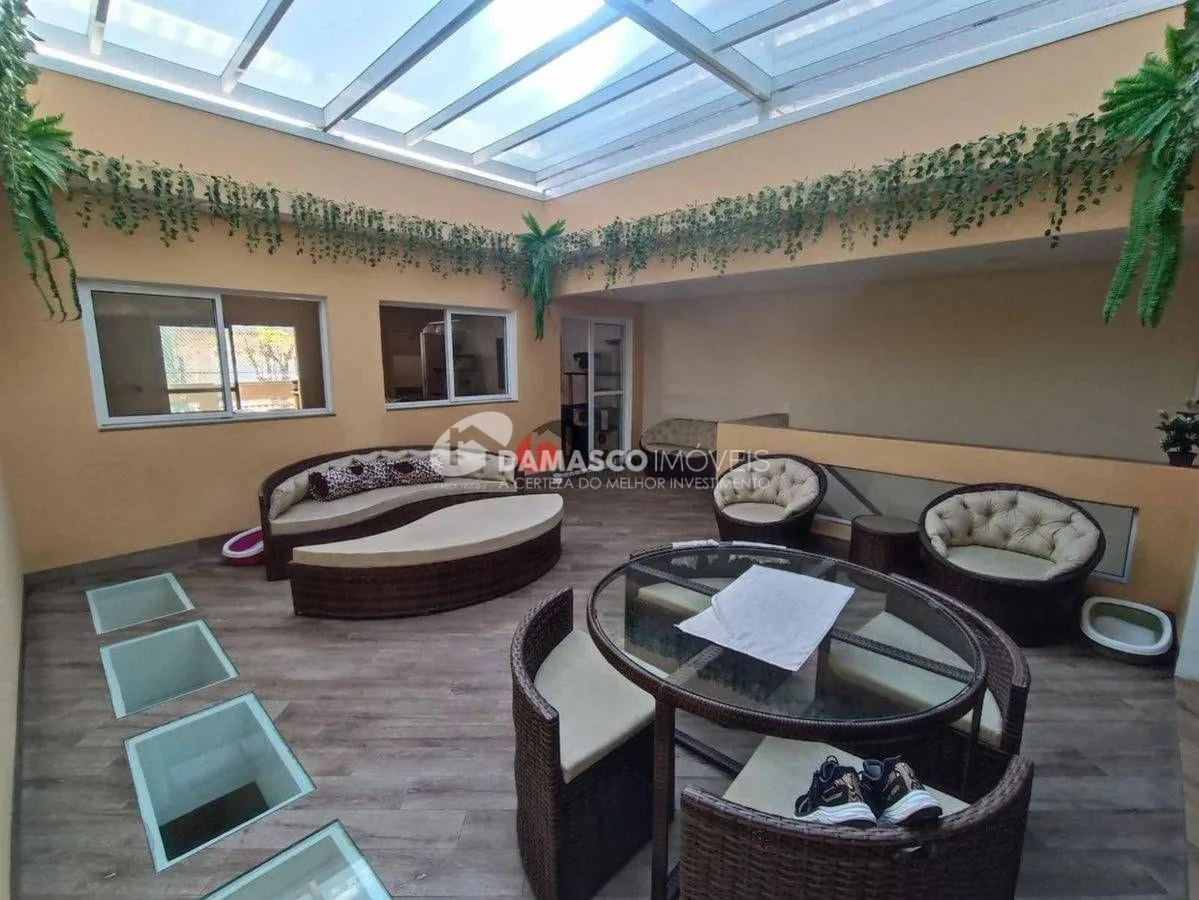 Sobrado à venda 2 Quartos, 2 Suites, 3 Vagas, Fundação, São Caetano do Sul - SP