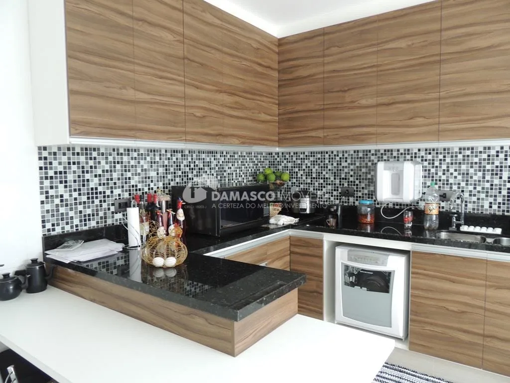 Sobrado à venda 3 Quartos, 1 Suite, 5 Vagas, 262M², Santa Maria, São Caetano do Sul - SP