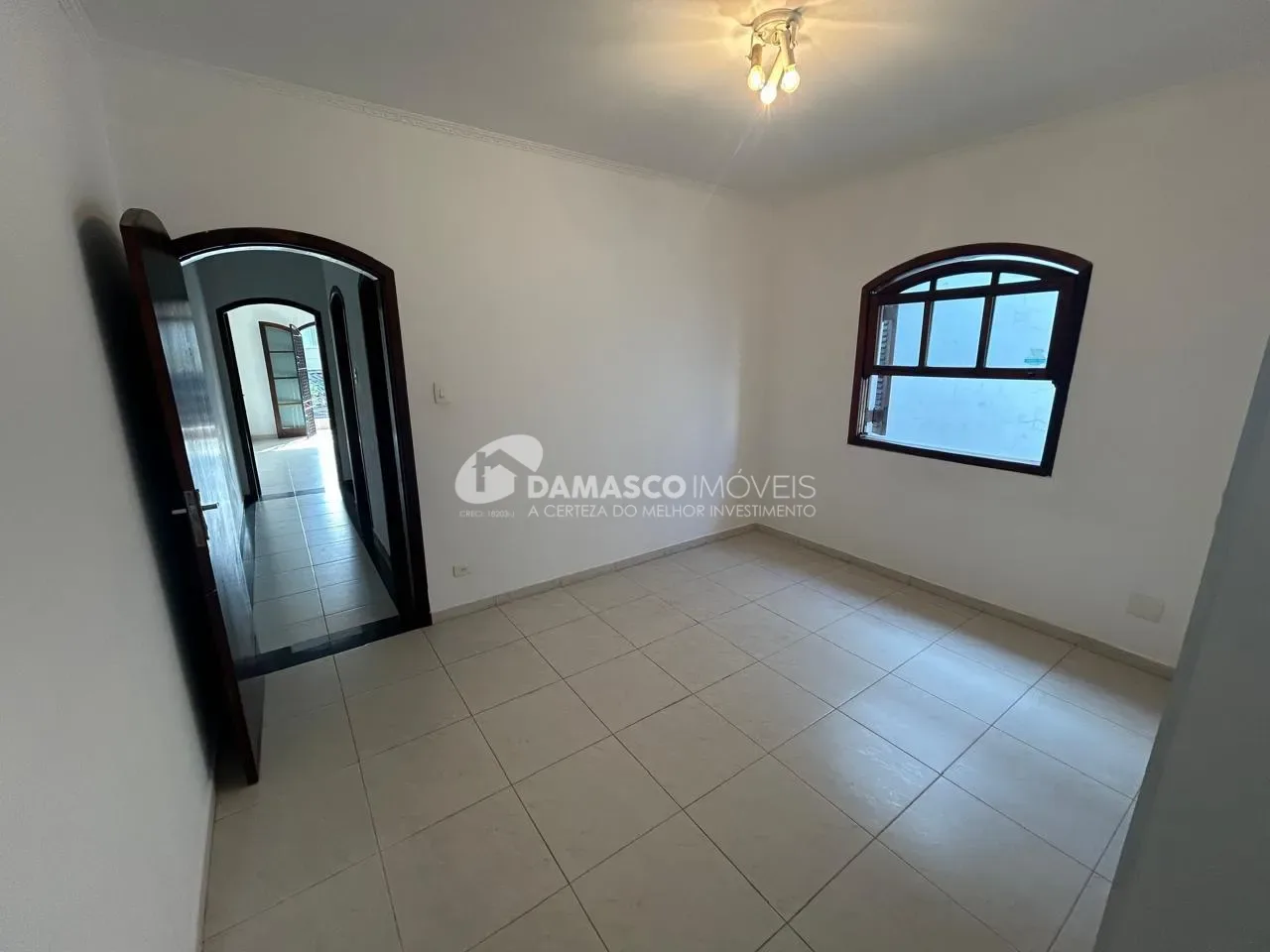 Sobrado para Venda 3 Quartos, 2 Suites, 5 Vagas, Mauá, São Caetano do Sul - SP