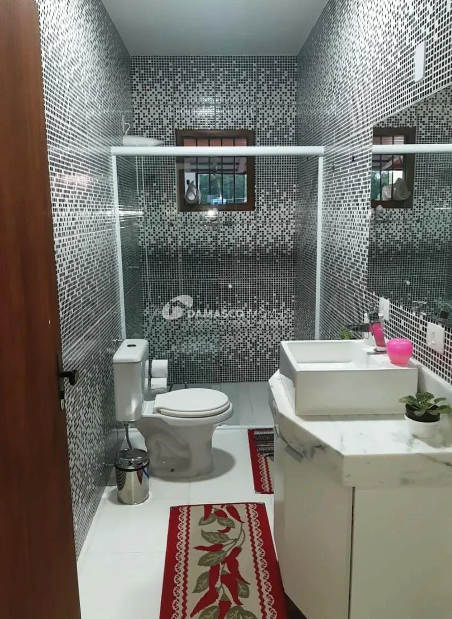 Chácara à venda 4 Quartos, 3 Suítes, 10 Vagas, Horto F Dois, Mairinque - SP