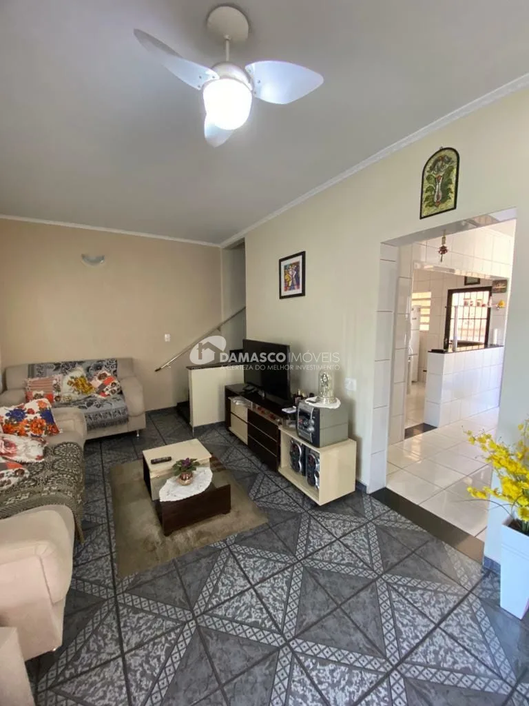 Sobrado à venda 3 Quartos, 1 Suite, 3 Vagas, 222M², Vila Palmares, Santo André - SP