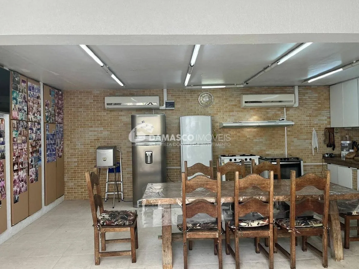 Sobrado à venda 3 Quartos, 3 Suites, 4 Vagas, 355M², Osvaldo Cruz, São Caetano do Sul - SP